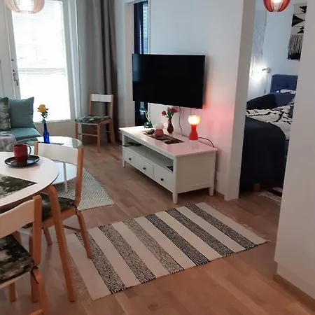 Puisto-kaleva, Uusi, Upea Asunto Parkkihallilla شقة